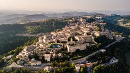 Directorio de hoteles en Urbino
