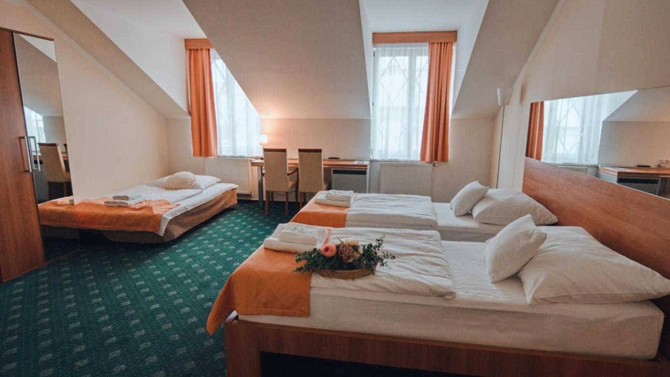 Hotel Grand