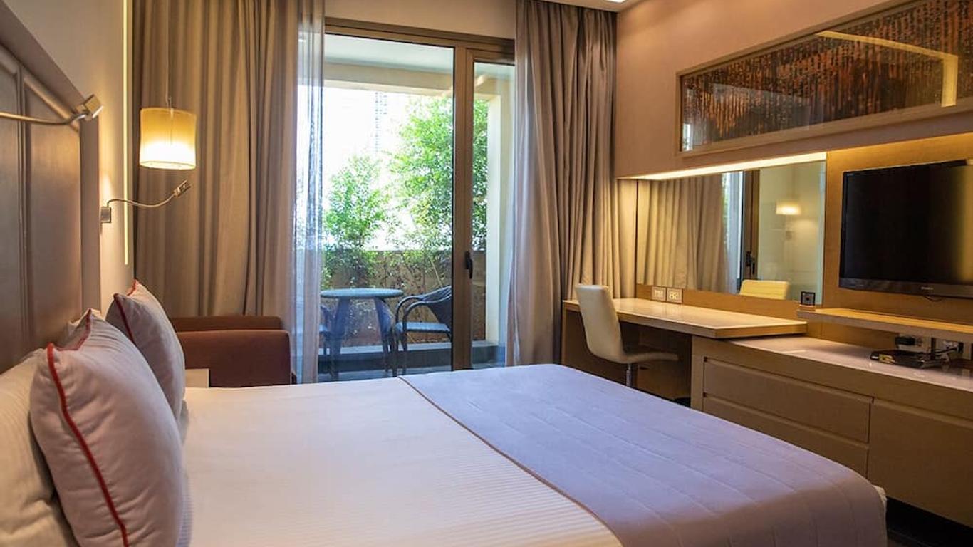 Saifi Suites Hotel