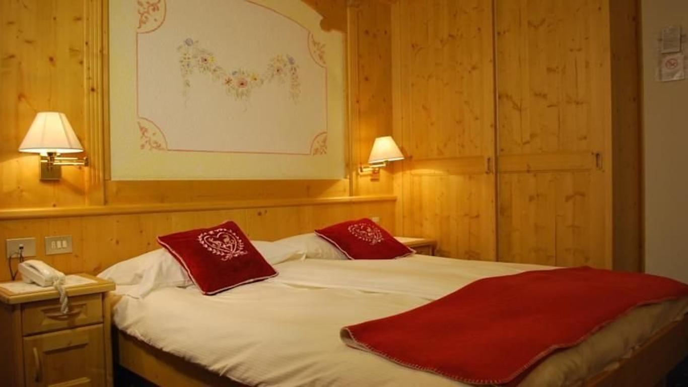 Piccolo Hotel