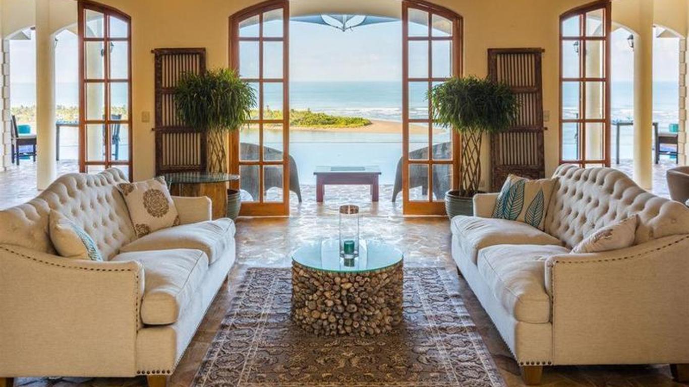 El Castillo Luxury Boutique Hotel-