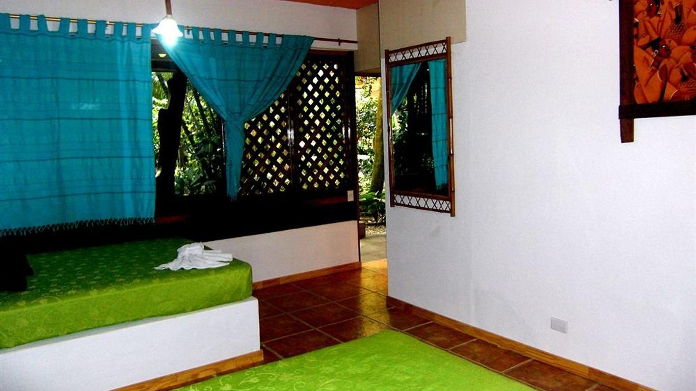 Totem hotel Beach Resort