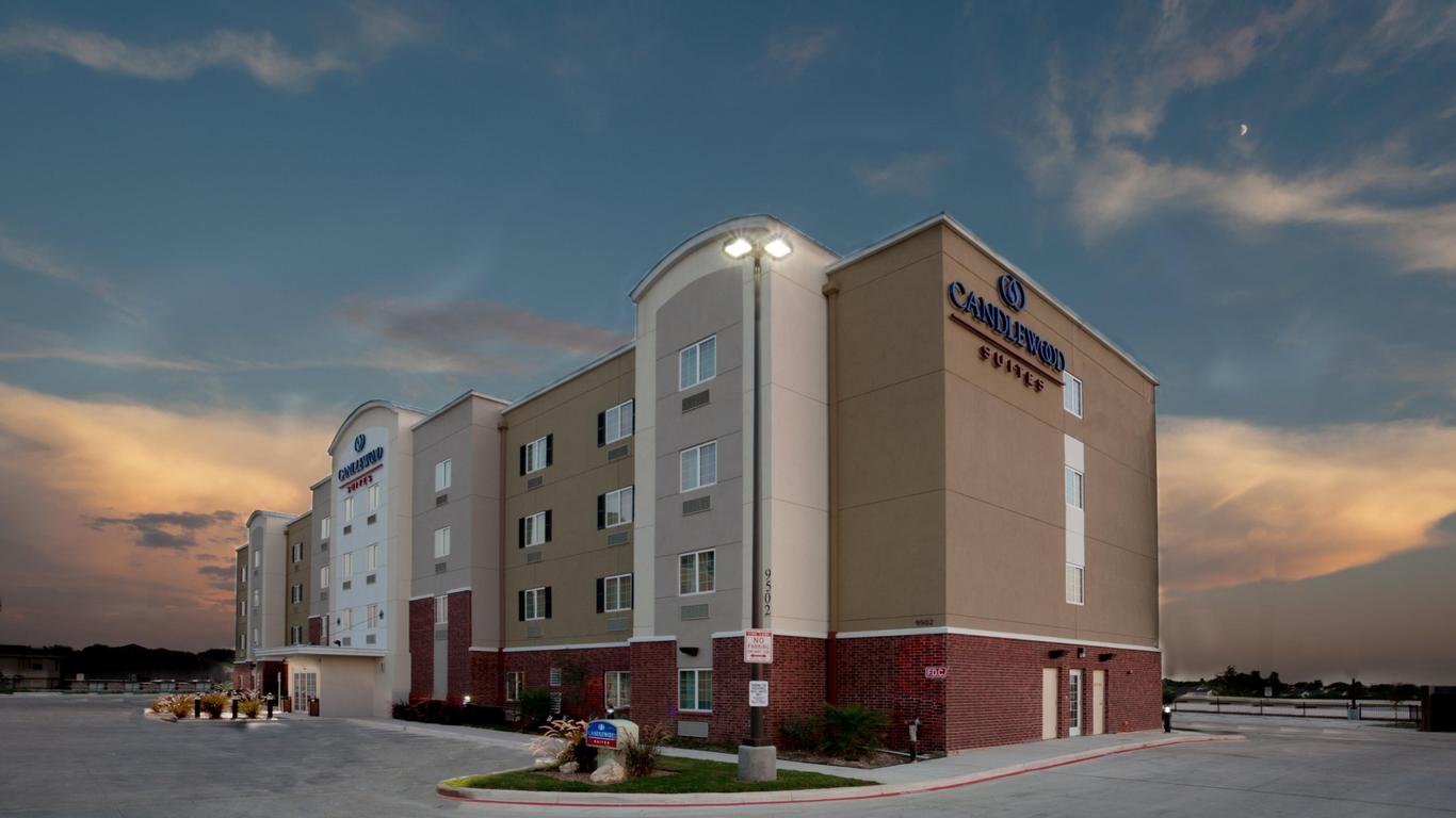 Candlewood Suites San Antonio Nw Near Seaworld