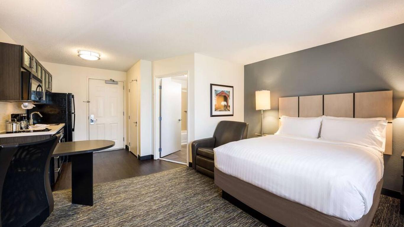 Sonesta Simply Suites Austin The Domain Area